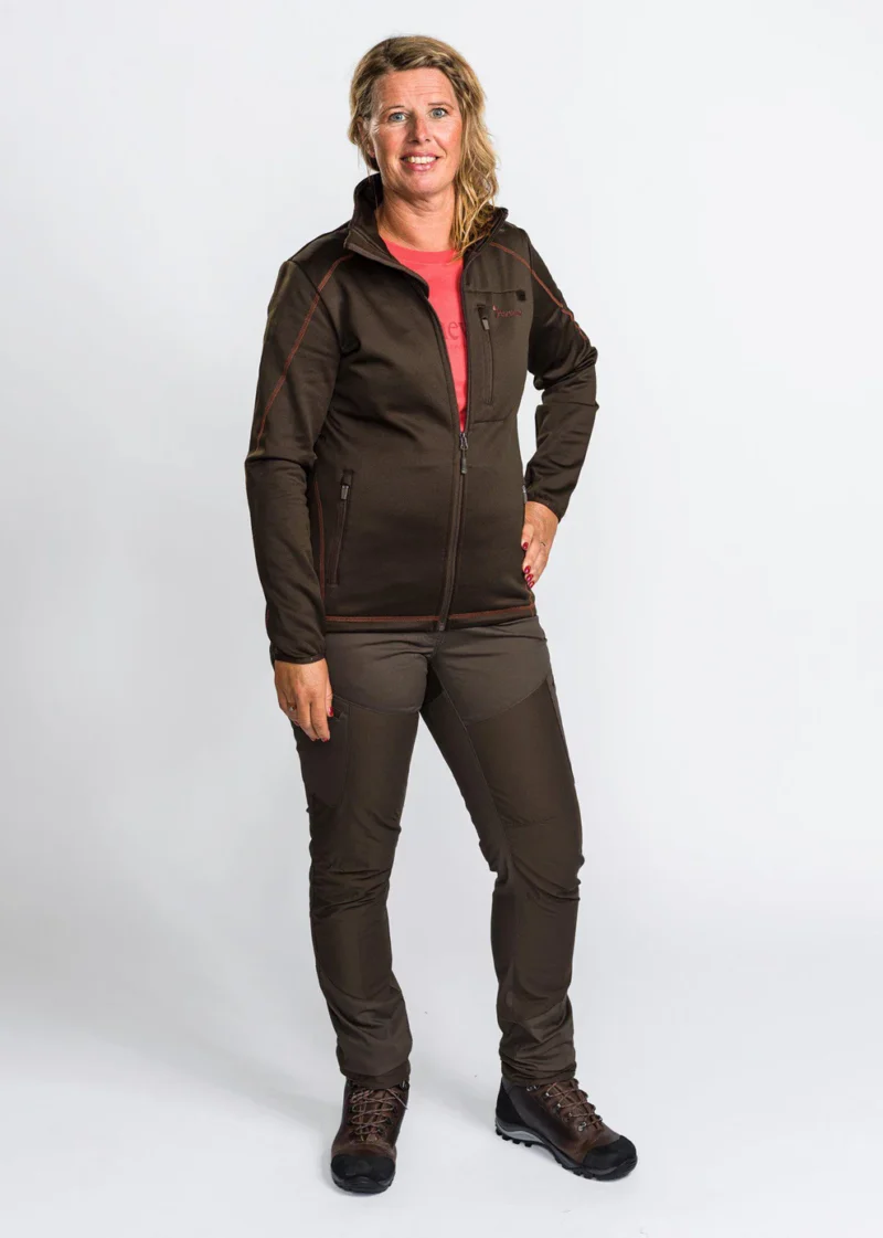 3017-186-60_Pinewood-Trousers-Tiveden-TC-Stretch-Insect-Stop_Dark-Olive-Suede-Brown_d10e282c-4eae-4c10-9829-111dce6bae13 3017-186-60_Pinewood-Trousers-Tiveden-TC-Stretch-Insect-Stop_Dark-Olive-Suede-Brown_d10e282c-4eae-4c10-9829-111dce6bae13