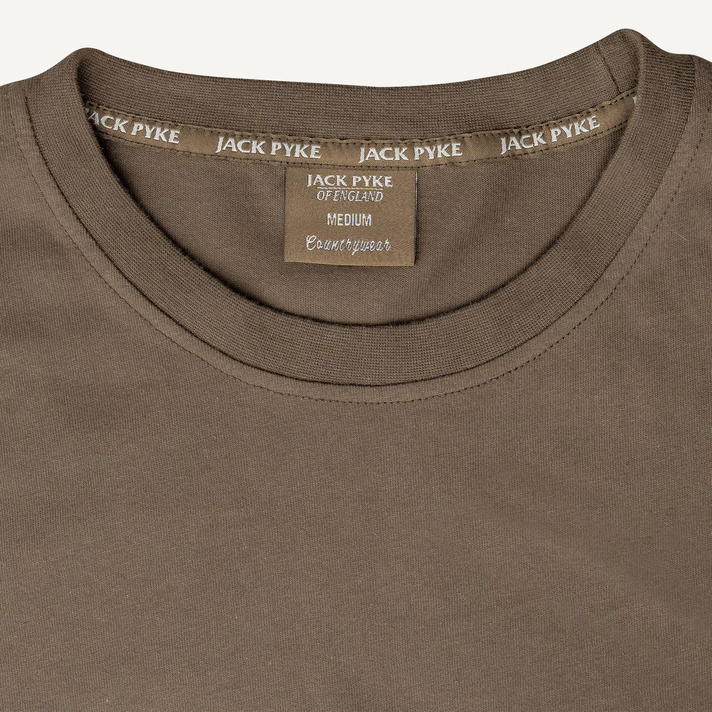Jack Pyke Cotton T-Shirt in Green – collar detail Jack Pyke Cotton T-Shirt in Green – collar detail