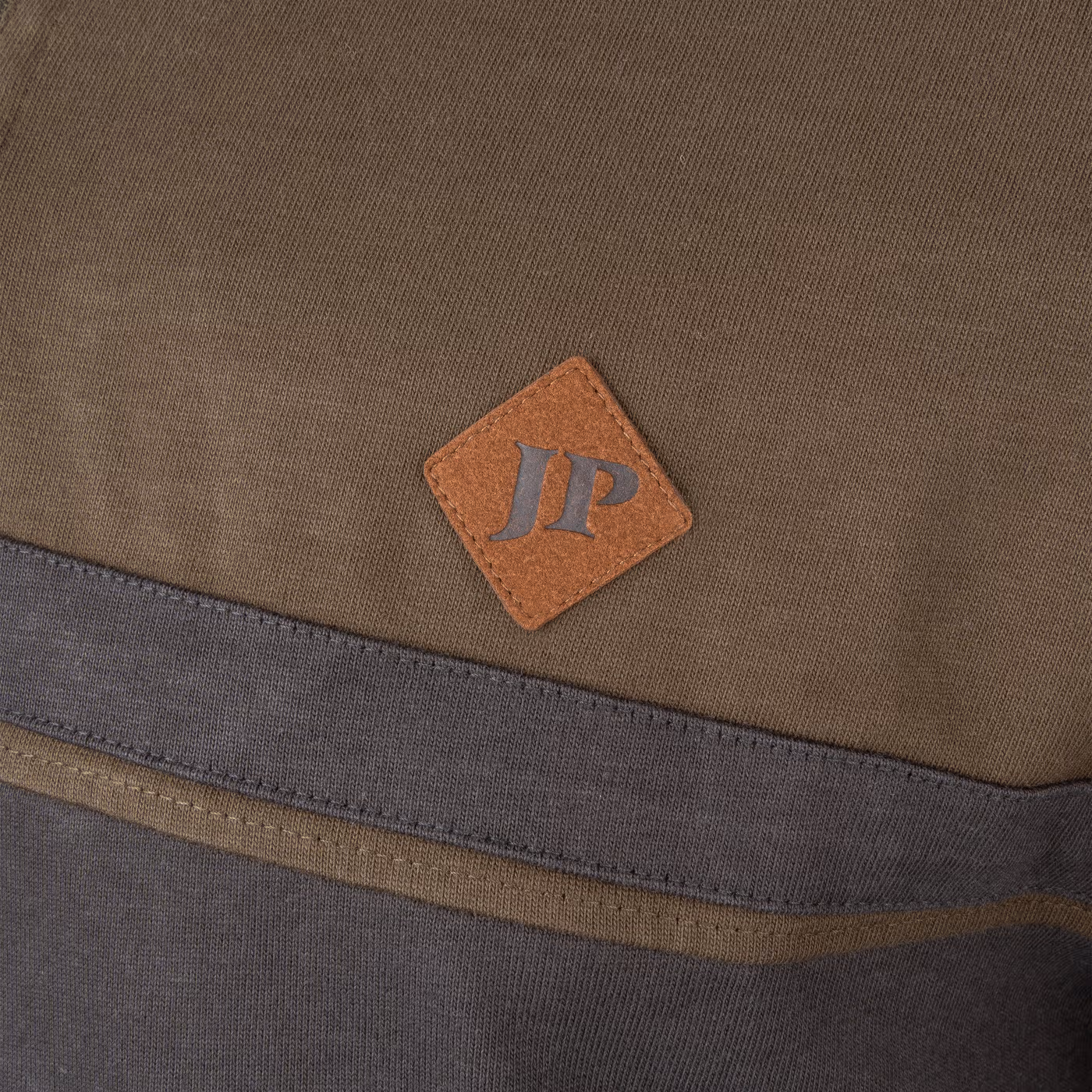 Jack Pyke Half Zip Contrast Sweatshirt in Green – logo detail Jack Pyke Half Zip Contrast Sweatshirt in Green – logo detail
