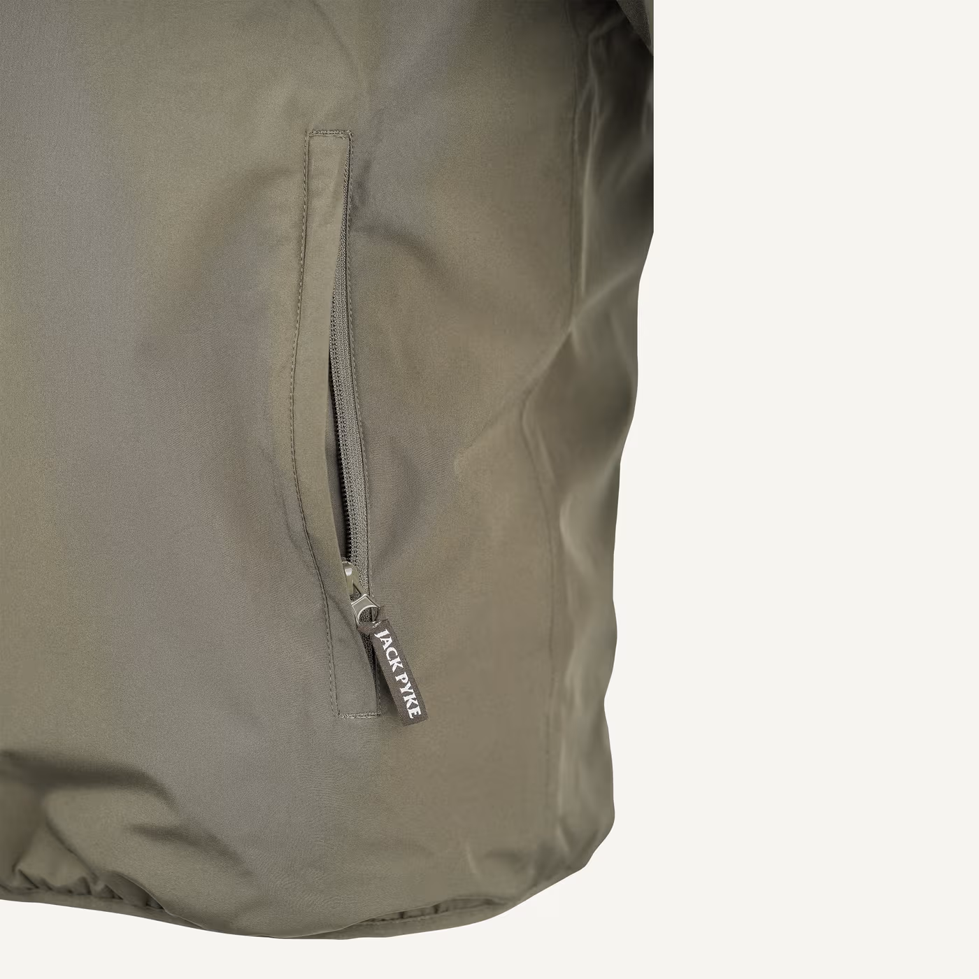 Jack Pyke Reversible Waterproof Jacket in Green – outer pocket detail Jack Pyke Reversible Waterproof Jacket in Green – outer pocket detail