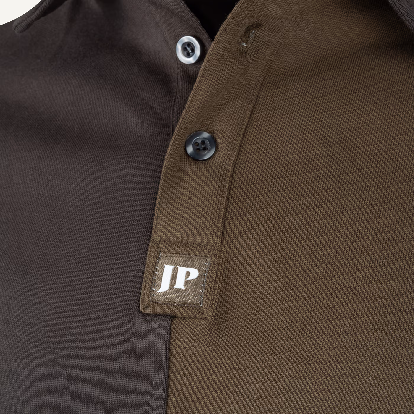 Jack Pyke Rugby Shirt in Green – placket detail Jack Pyke Rugby Shirt in Green – placket detail